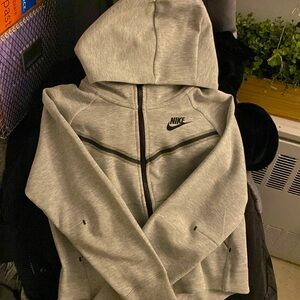 grey nike tech fleece